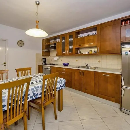 Apartment By The Sea Palit, Rab - 25309