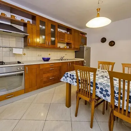 Apartman By The Sea Palit, Rab - 25309 Rab Town